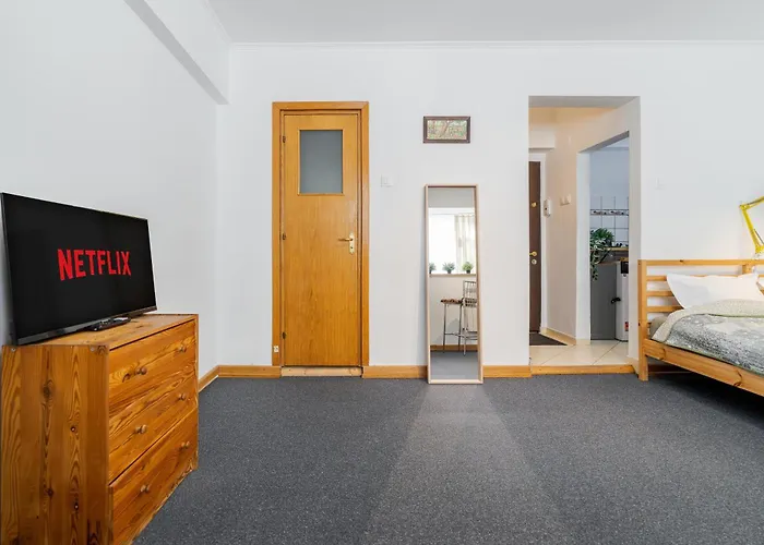 Downtown Happy Hippie Old Town